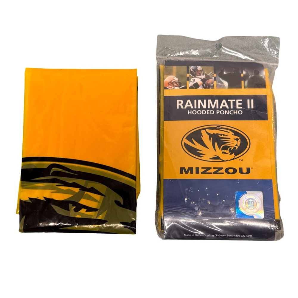 MIZZOU Tigers Rainmate II Hooded Rain Poncho OSFM NWT! Set of 2